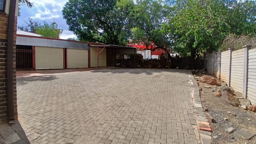 3 Bedroom Property for Sale in Uitsig Free State